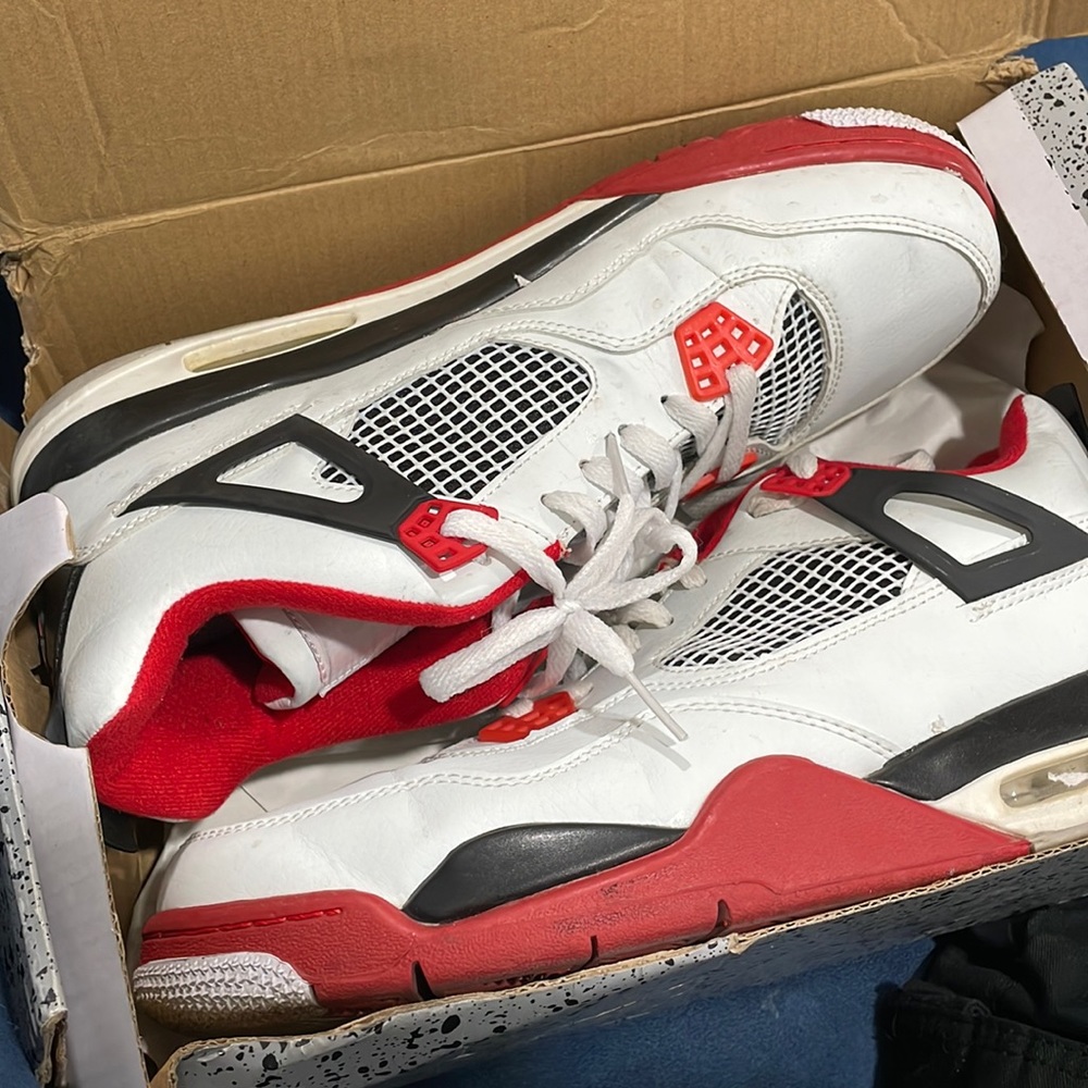 Air Jordan 4 retro fire red